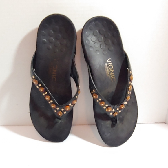 vionic jeweled sandals